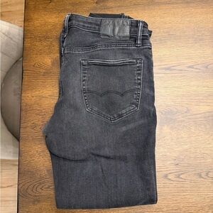 American Eagle Outfitters Men's Slim Jeans in Charcoal Black